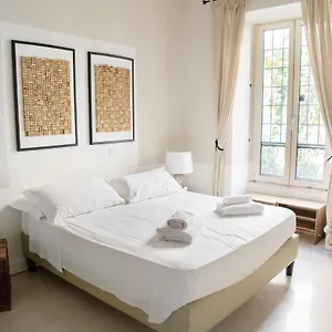 Casa E Per Vacanze Fienaroli 36 Rome